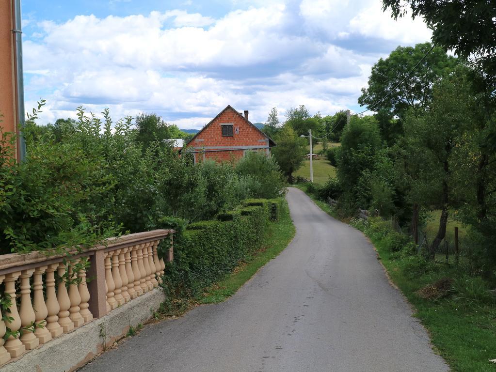 卢卡公寓 Kuterevo 外观 照片